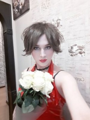 Транссексуалка Слава Нежная